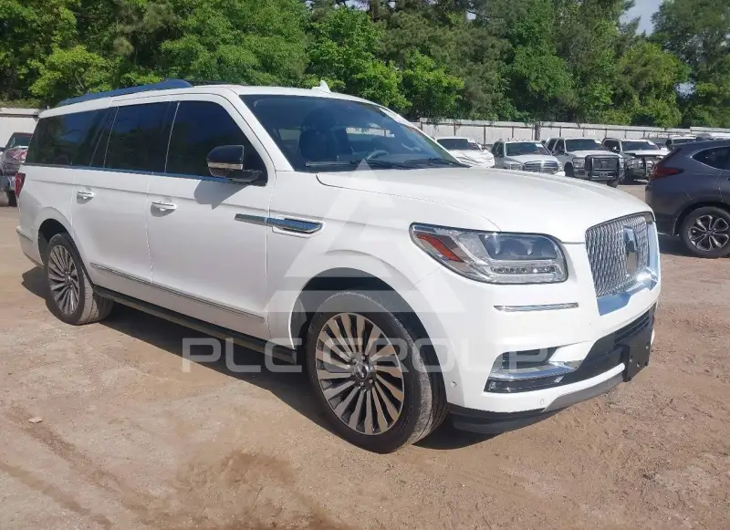 2021 Lincoln NAVIGATOR photo