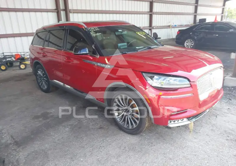 2021 Lincoln AVIATOR photo