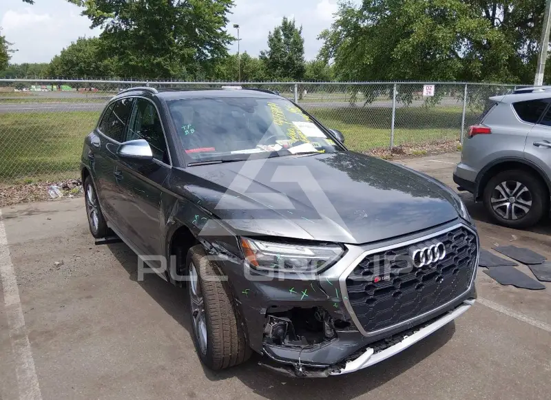 2021 Audi SQ5 фото