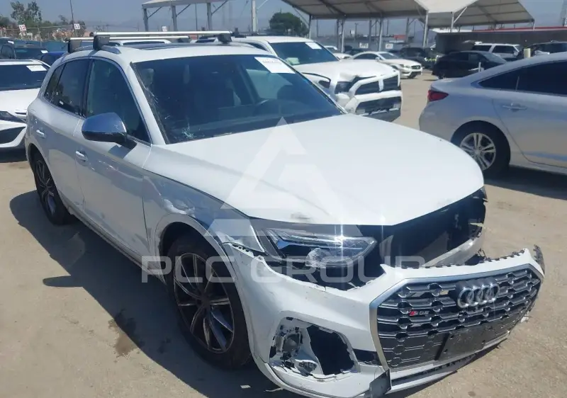 2021 Audi SQ5 фото