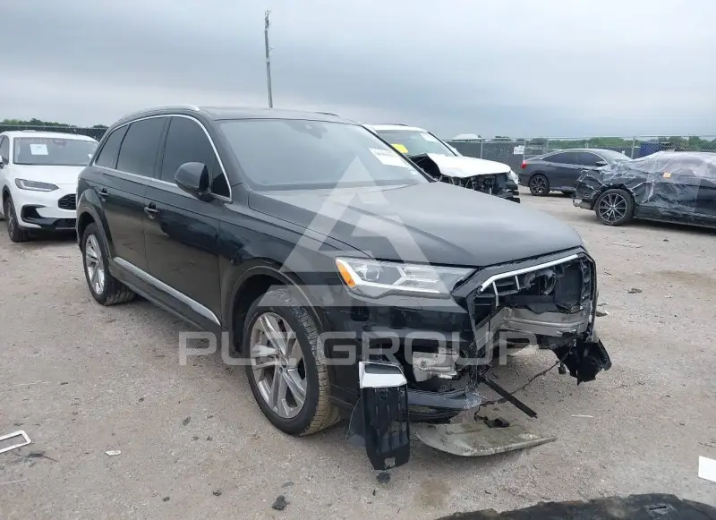 2021 Audi Q7 photo