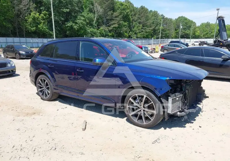 2021 Audi Q7 photo