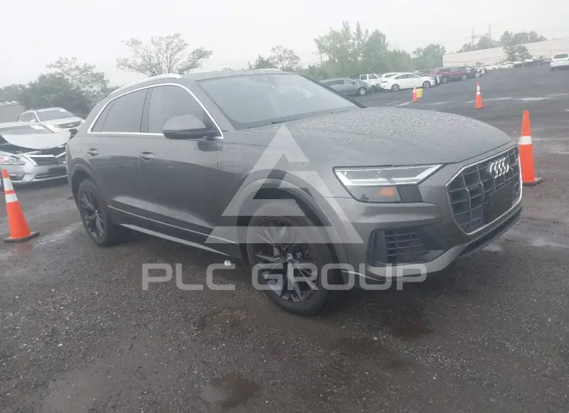 2021 Audi Q8 фото