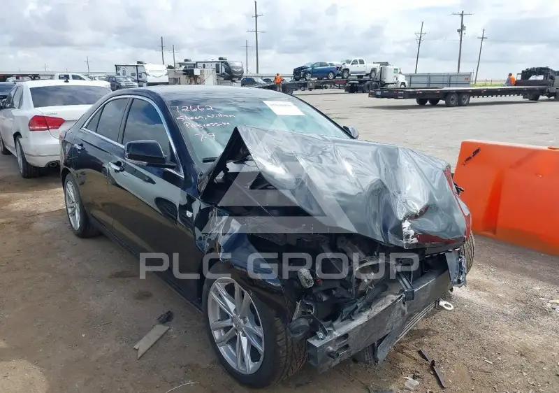 2021 Cadillac CT4 photo