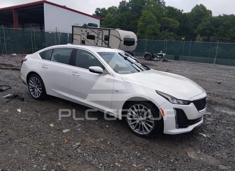 2021 Cadillac CT5 photo