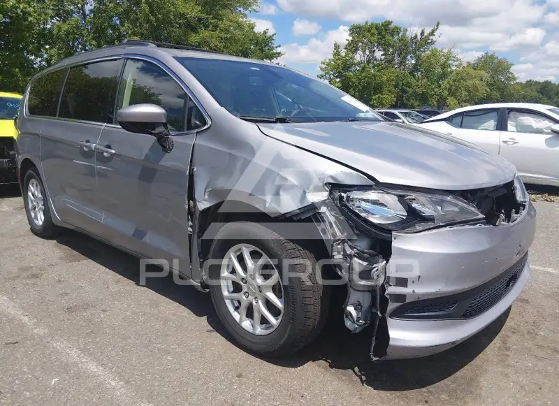 2021 Chrysler VOYAGER фото