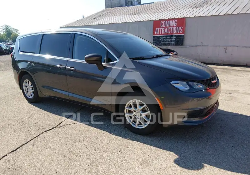 2021 Chrysler VOYAGER фото