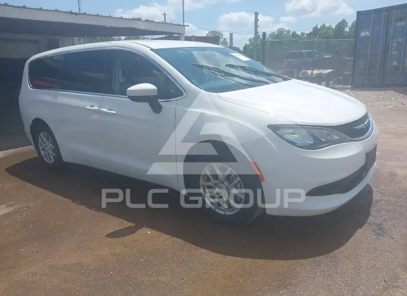 2021 Chrysler VOYAGER фото