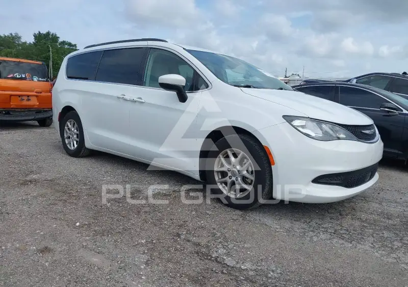 2021 Chrysler VOYAGER photo