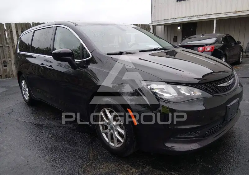 2021 Chrysler VOYAGER фото