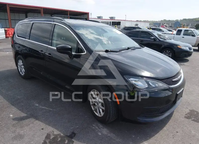 2021 Chrysler VOYAGER фото