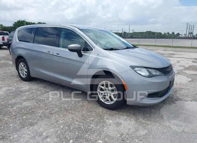 2021 Chrysler VOYAGER фото
