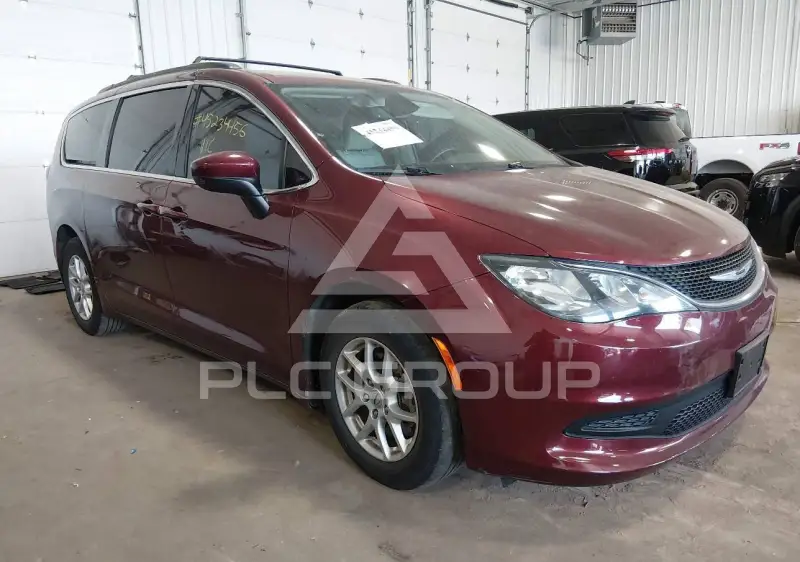 2021 Chrysler VOYAGER photo
