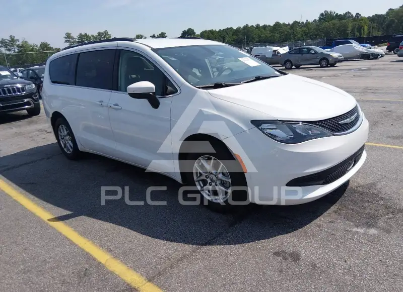 2021 Chrysler VOYAGER фото