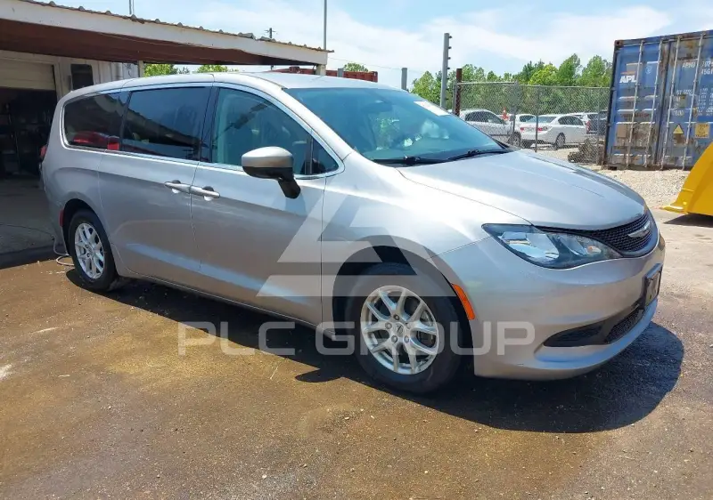 2021 Chrysler VOYAGER фото