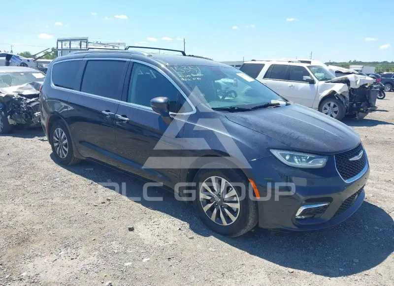 2021 Chrysler PACIFICA photo