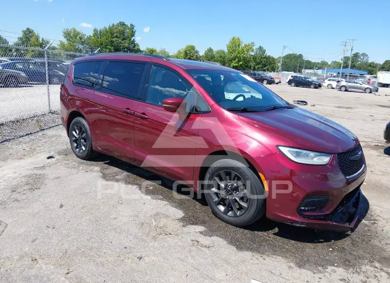 2021 Chrysler PACIFICA photo