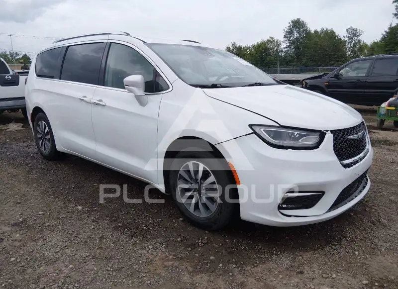 2021 Chrysler PACIFICA photo