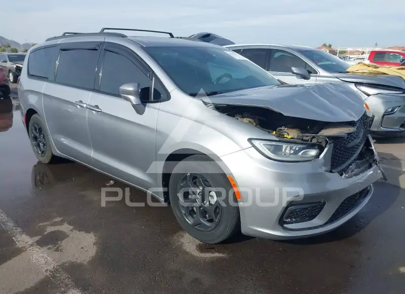 2021 Chrysler PACIFICA photo