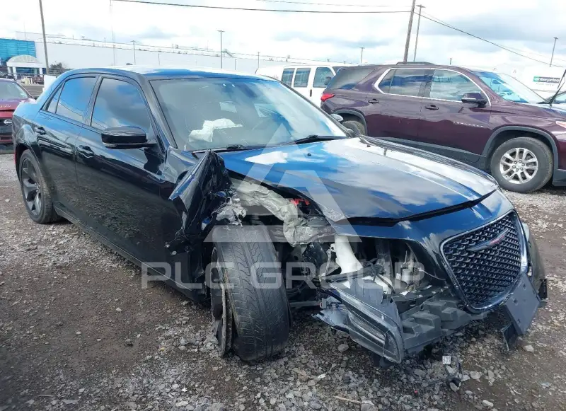 2021 Chrysler 300 фото