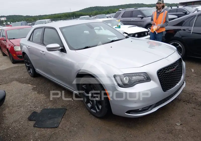 2021 Chrysler 300 фото