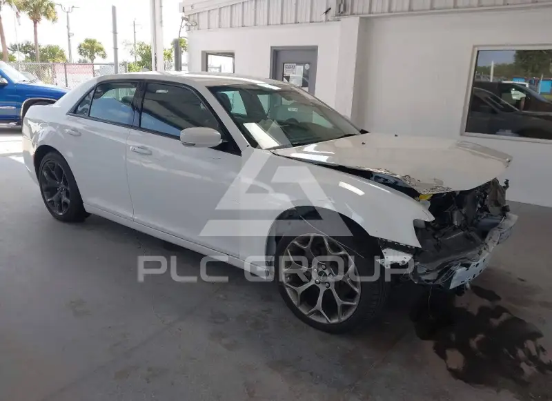 2021 Chrysler 300 фото