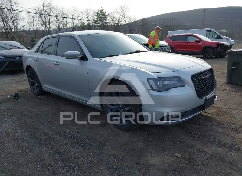 2021 Chrysler 300 фото