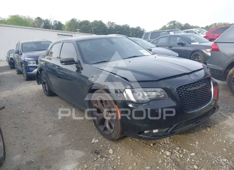2021 Chrysler 300 фото