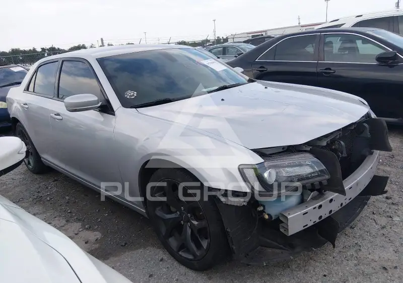 2021 Chrysler 300 photo