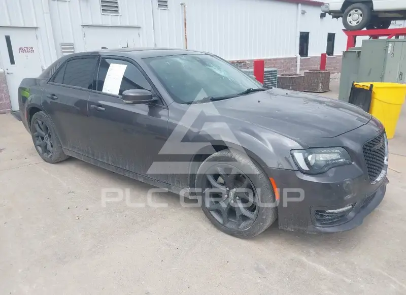 2021 Chrysler 300 photo