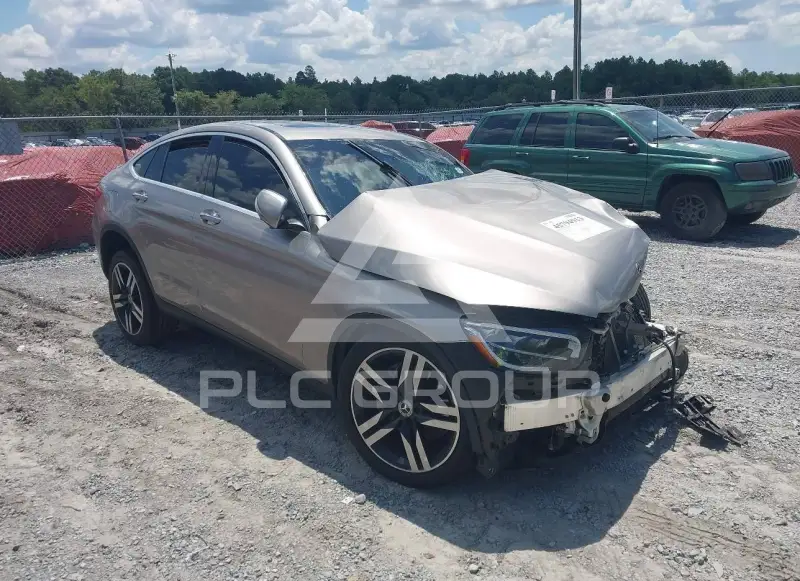 2021 Mercedes Benz Glc 300 фото