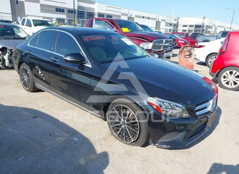 2021 Mercedes Benz C 300 фото