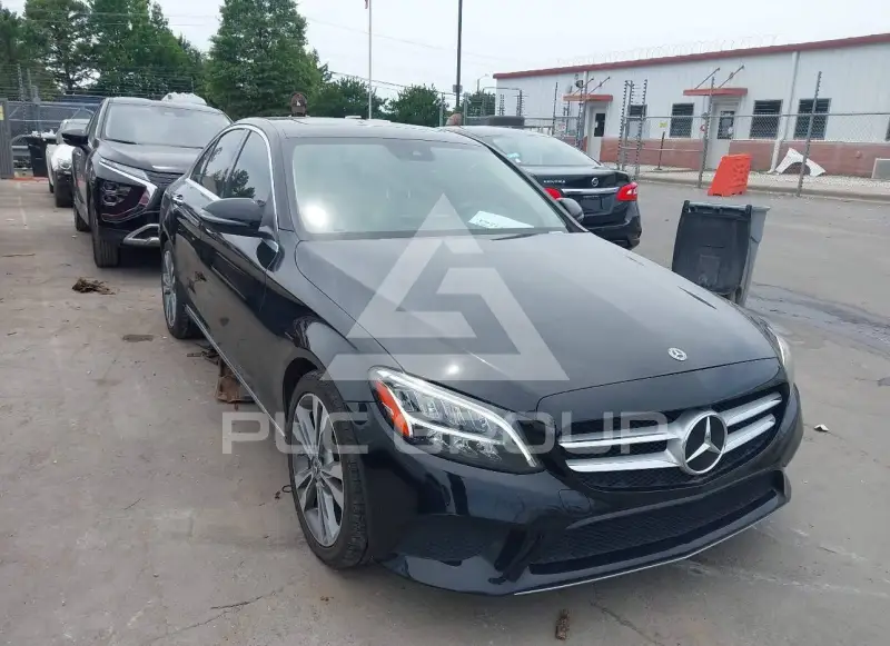 2021 Mercedes Benz C 300 фото