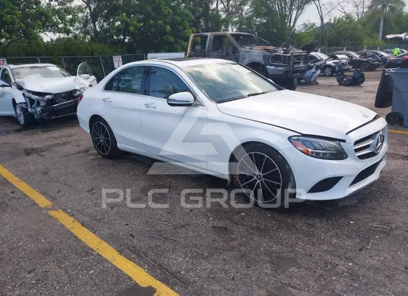 2021 Mercedes Benz C 300 фото
