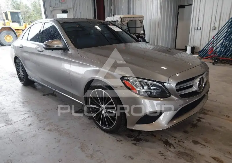 2021 Mercedes Benz C 300 фото