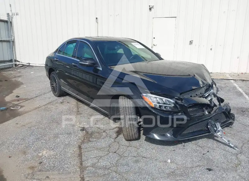2021 Mercedes Benz C 300 фото