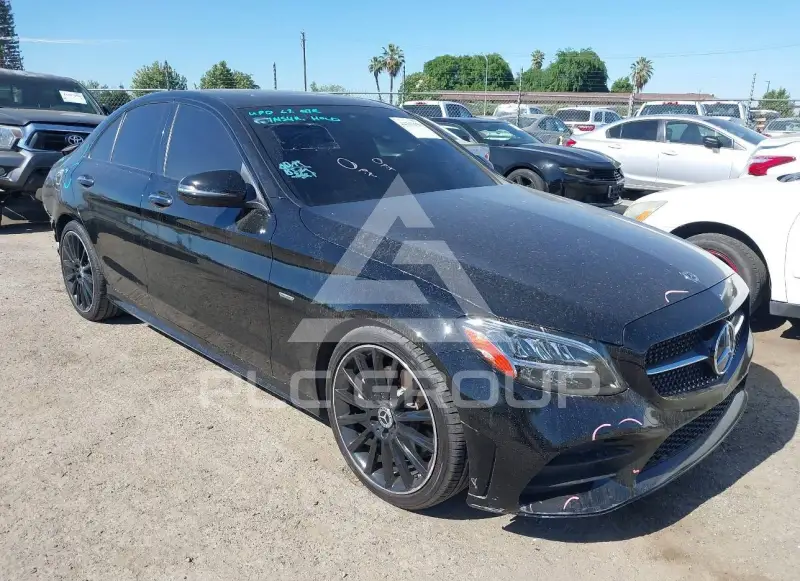 2021 Mercedes Benz C 300 фото