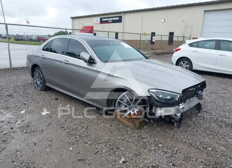 2021 Mercedes Benz E 350 фото
