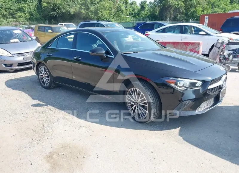 2021 Mercedes Benz CLA 250 фото