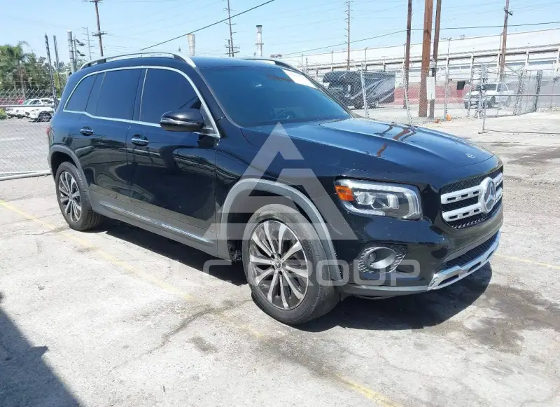 2021 Mercedes Benz GLB 250 фото