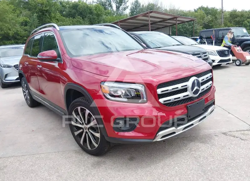 2021 Mercedes Benz GLB 250 фото