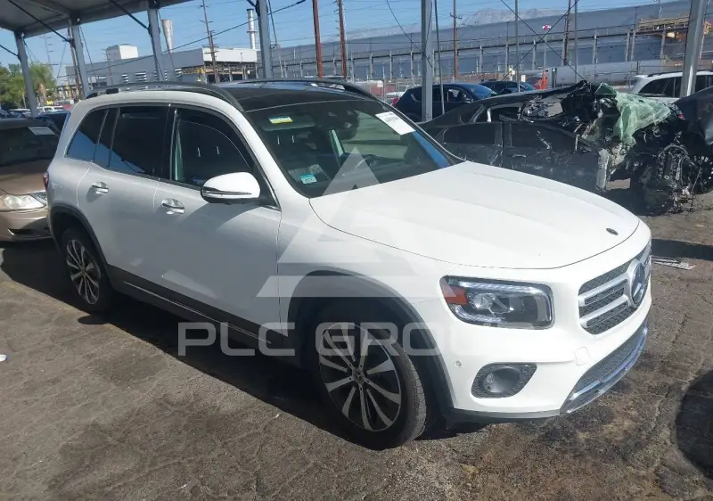 2021 Mercedes Benz GLB 250 фото