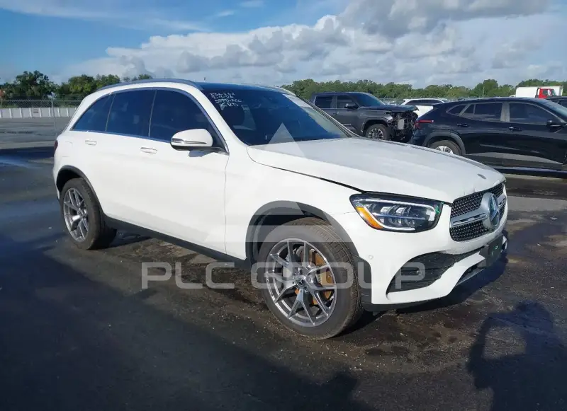 2021 Mercedes Benz GLC 300 фото