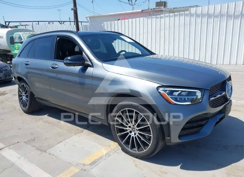 2021 Mercedes Benz GLC 300 фото