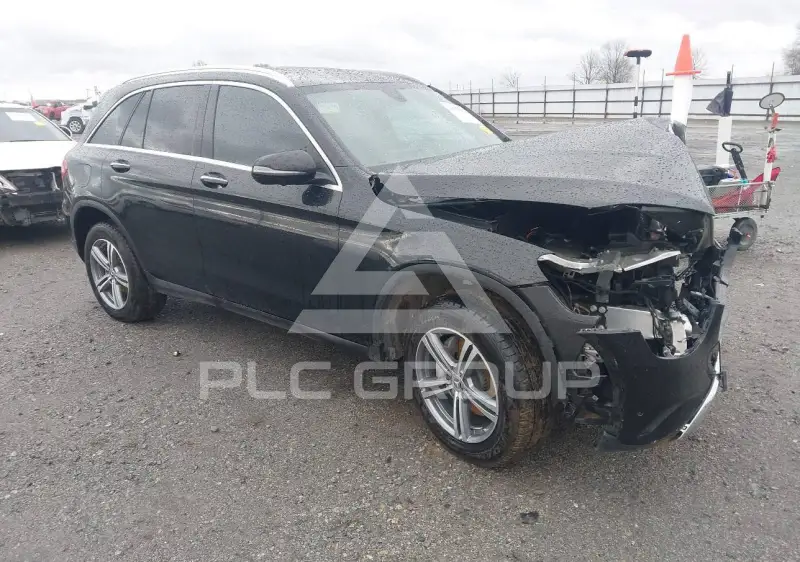 2021 Mercedes Benz GLC 300 photo