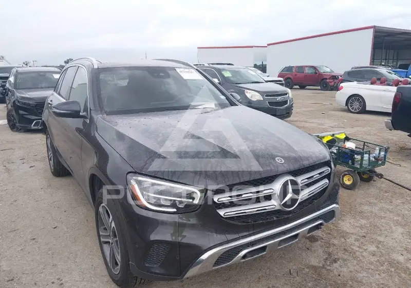 2021 Mercedes Benz GLC 300 фото