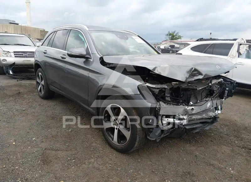 2021 Mercedes Benz GLC 300 фото