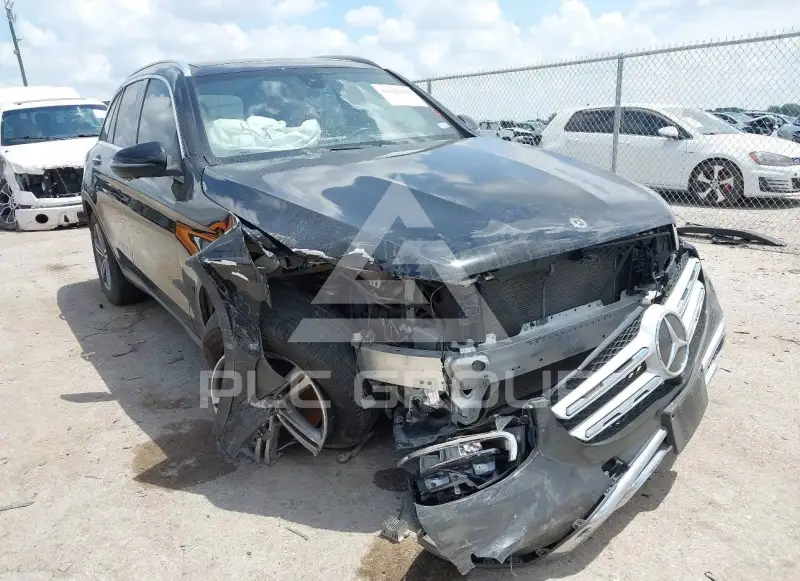 2021 Mercedes Benz GLC 300 фото