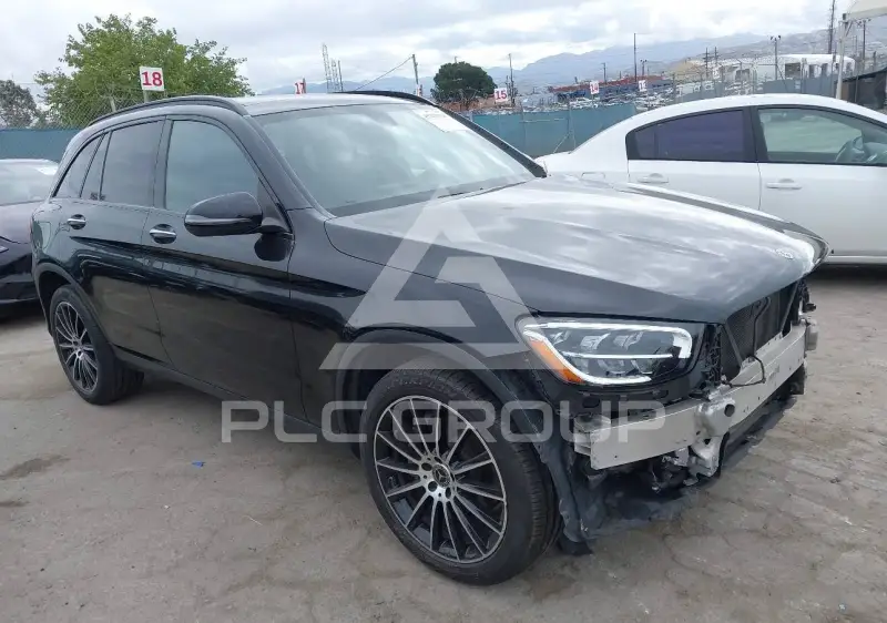 2021 Mercedes Benz GLC 300 photo