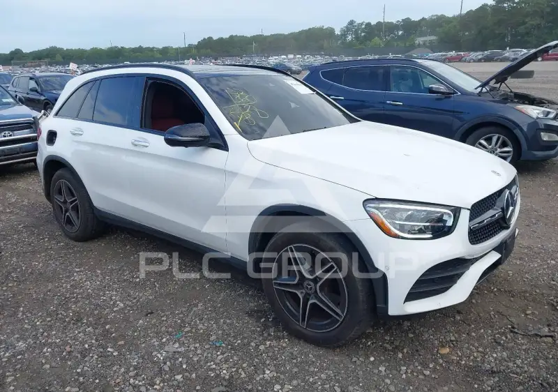 2021 Mercedes Benz GLC 300 photo